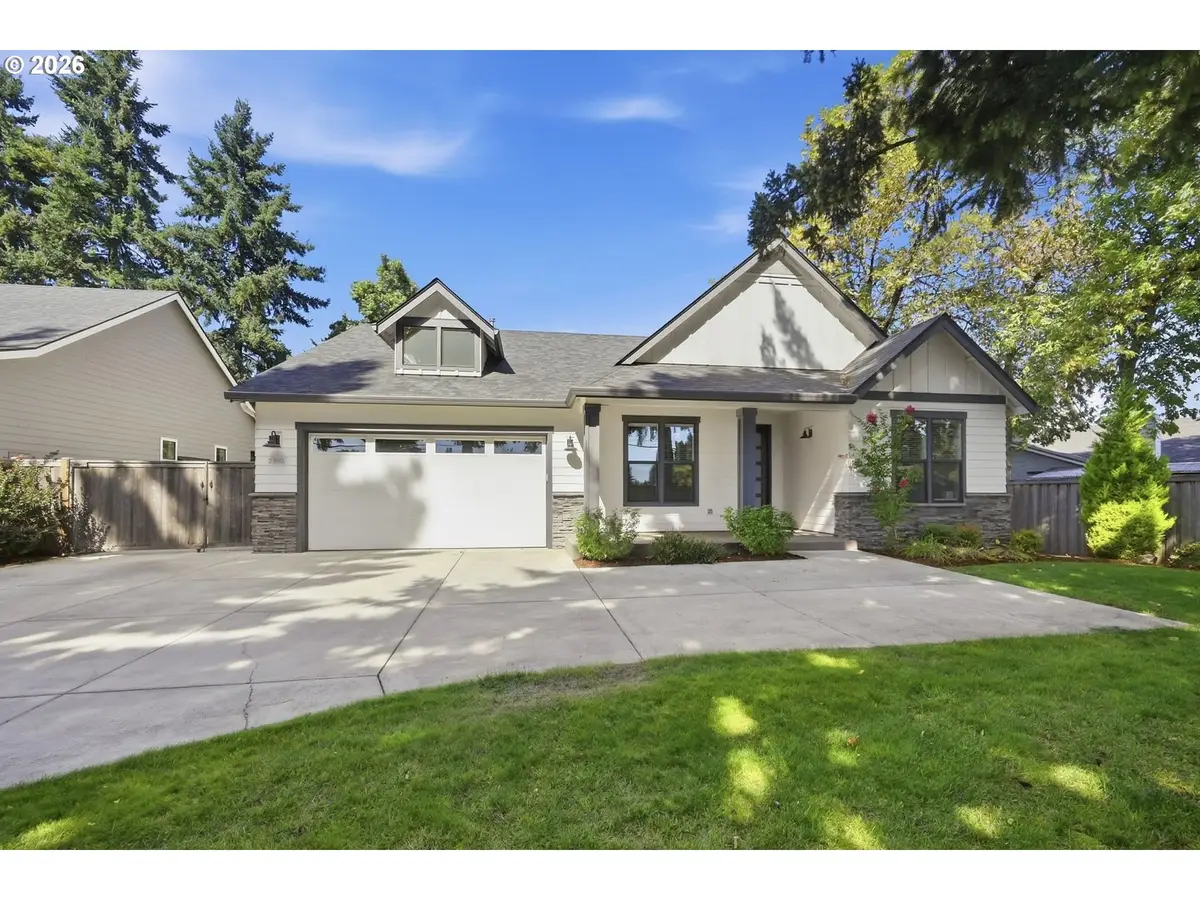 2595 Crescent Ave, Eugene, OR 97408 - #1