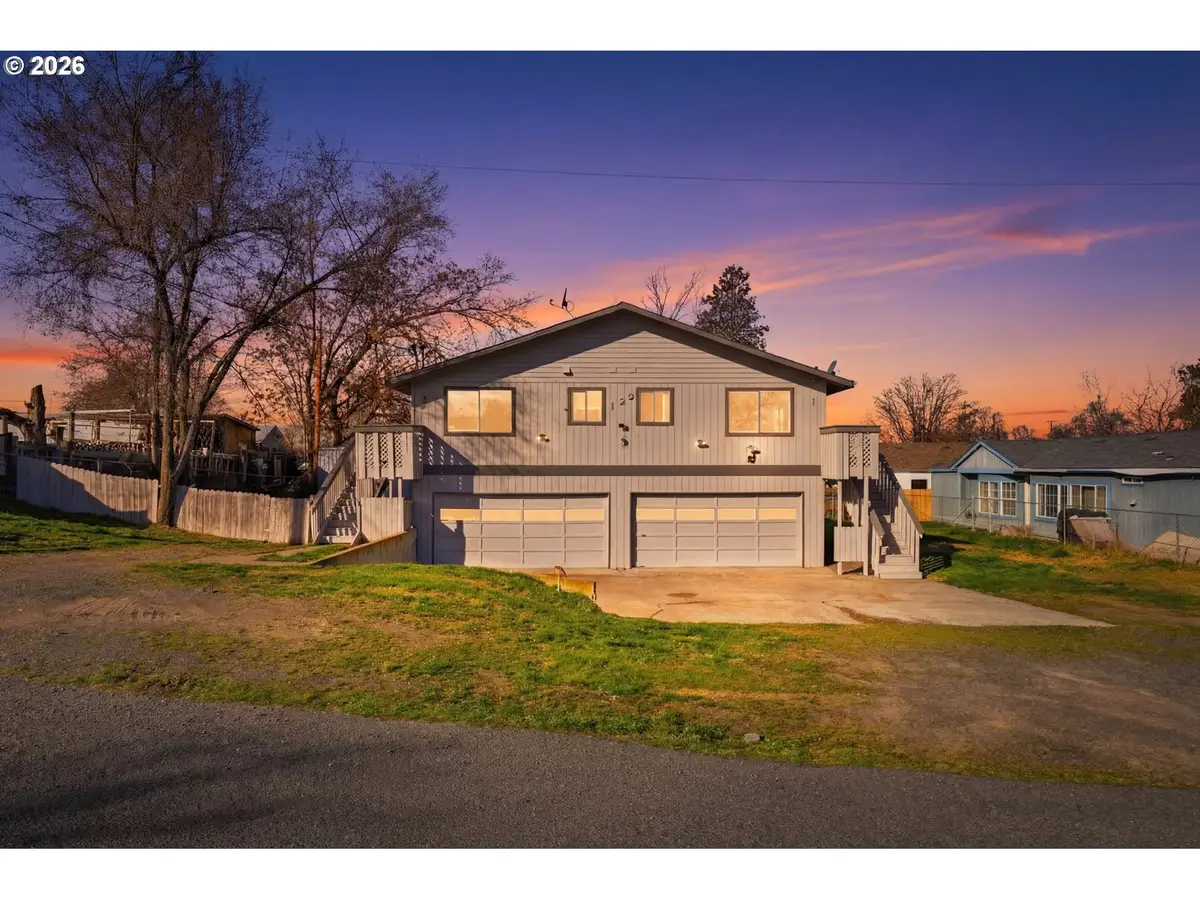 125 NE 8th St, Hermiston, OR 97838 - #1