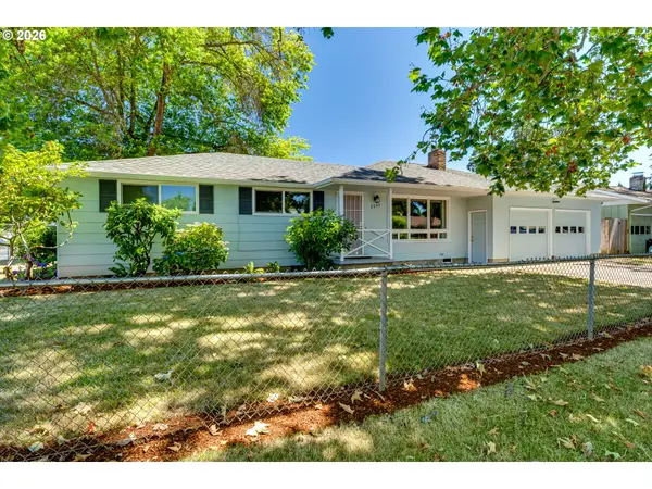 2093 Grove St, Eugene, OR 97404