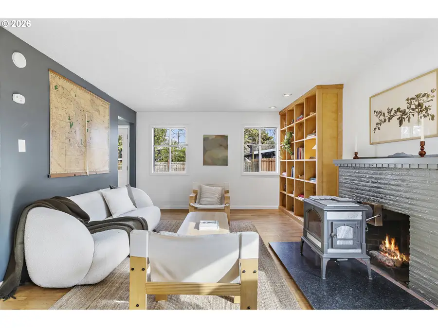 8047 SE Clay St, Portland, OR 97215 - #2