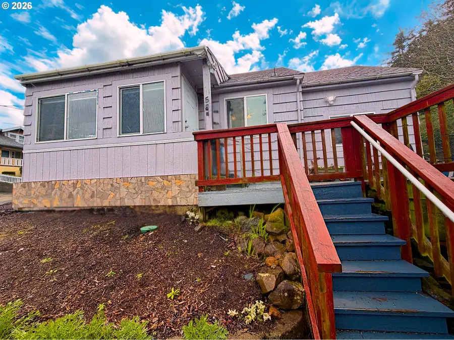 589 Rivington St, Astoria, OR 97103 - #2