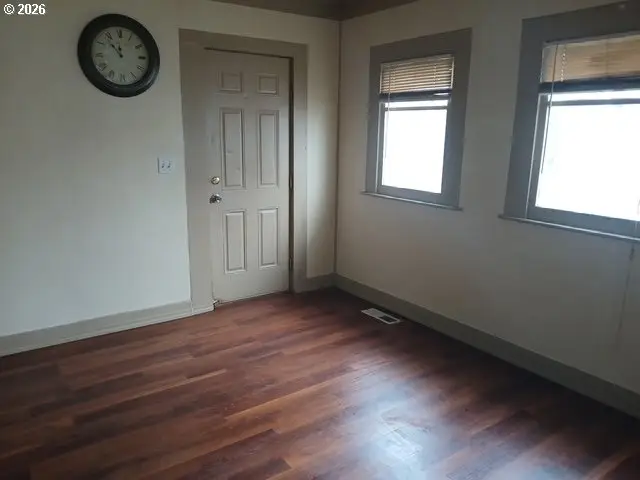 432 NW 10th St, Redmond, OR 97756 - #2