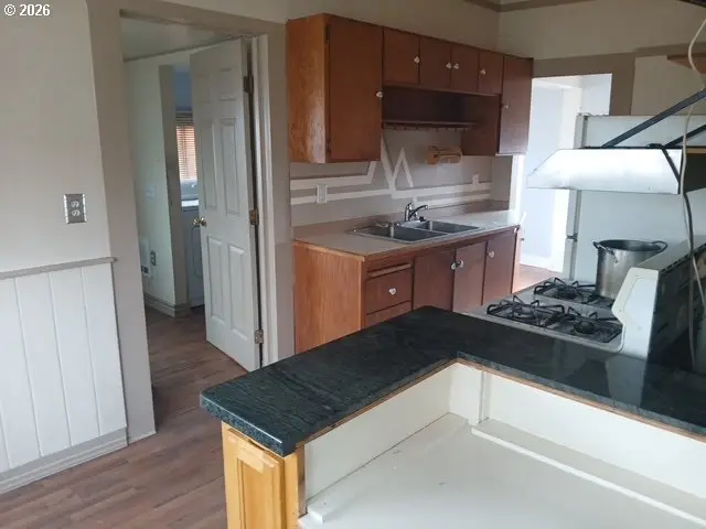 432 NW 10th St, Redmond, OR 97756 - #3