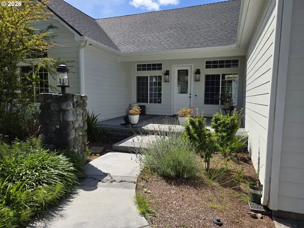 95950 N Bank Rogue River Rd, GoldBeach, OR 97444