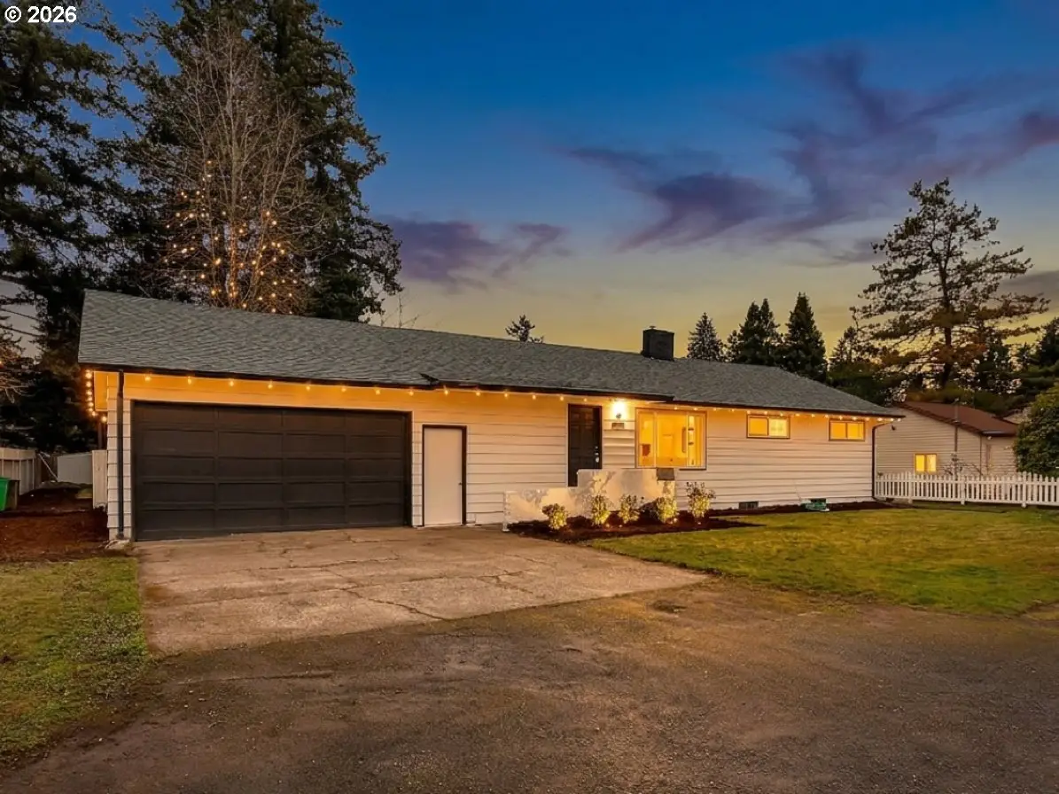 1807 NE 142nd Ave, Portland, OR 97230 - #1