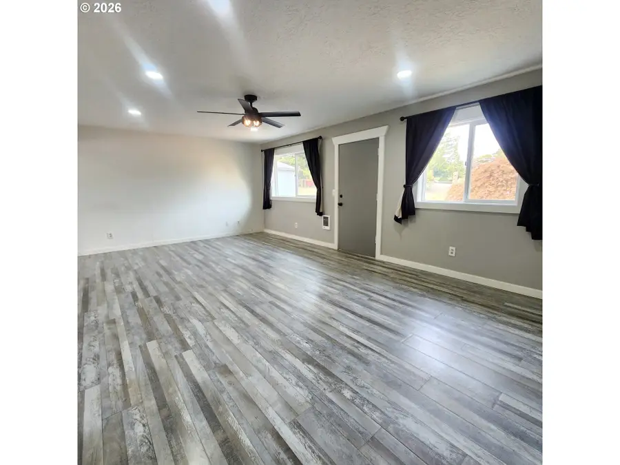 54047 West Lane Rd, Scappoose, OR 97056 - #2