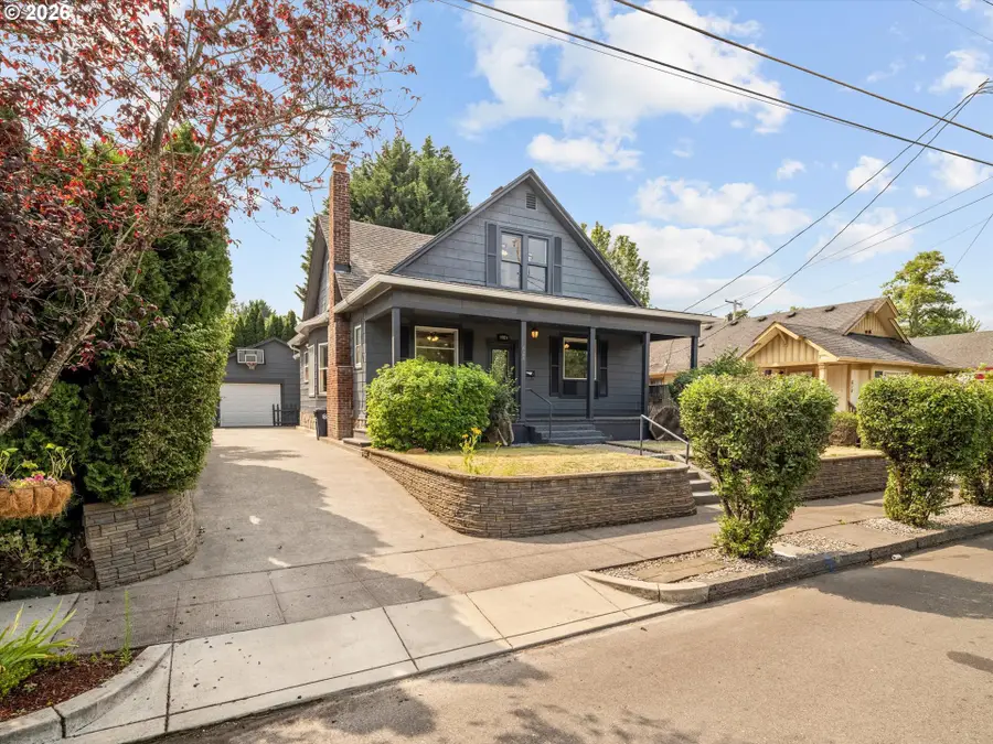 624 NE 2nd Ave, Camas, WA 98607 - #2
