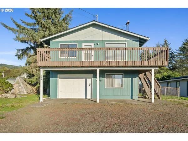 126 N Harbor St, RockawayBeach, OR 97136