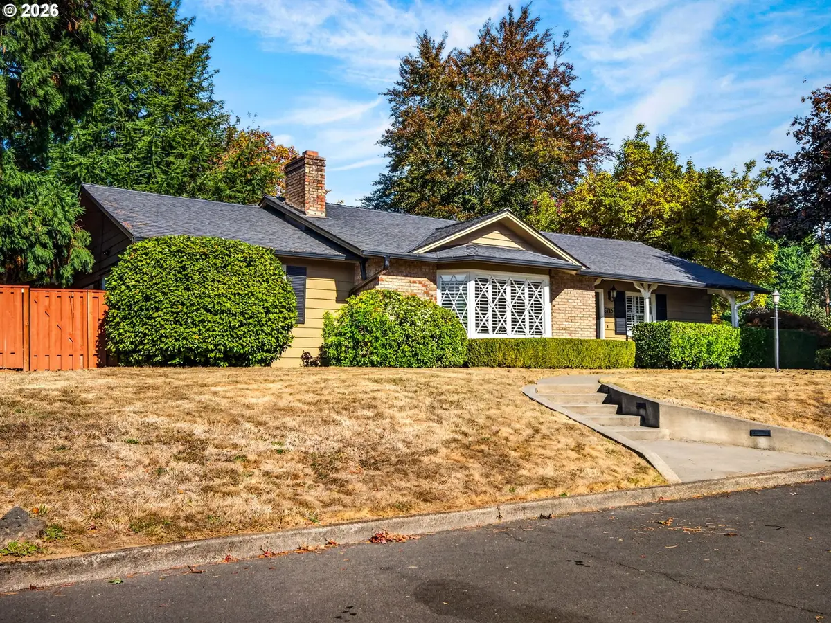 6715 SW Hamilton Ct, Portland, OR 97225 - #1