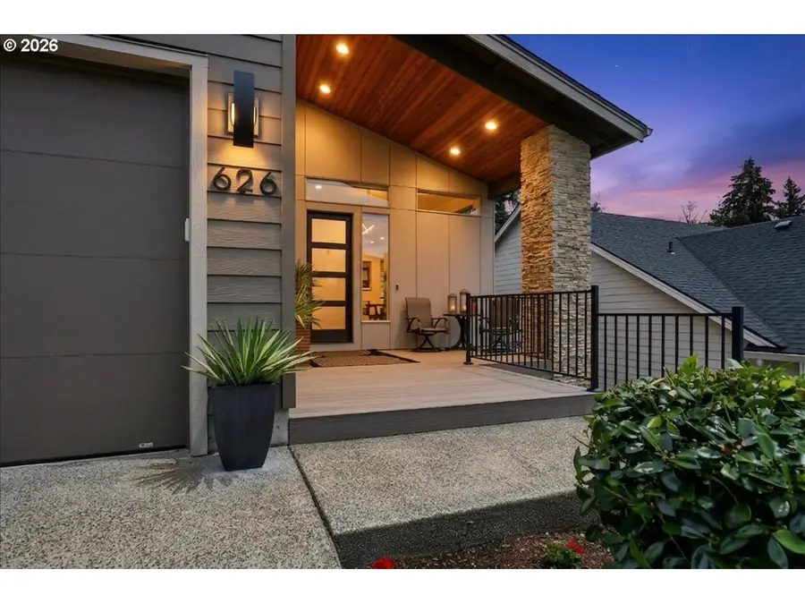 626 NE Province Ct, Camas, WA 98607 - #2