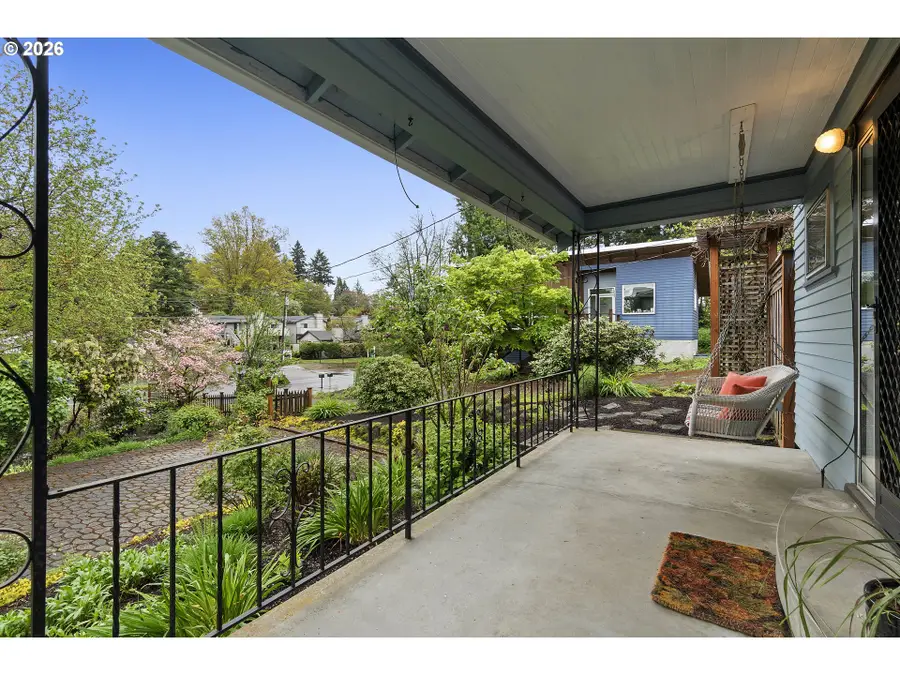 2830 SW Multnomah Blvd, Portland, OR 97219 - #3