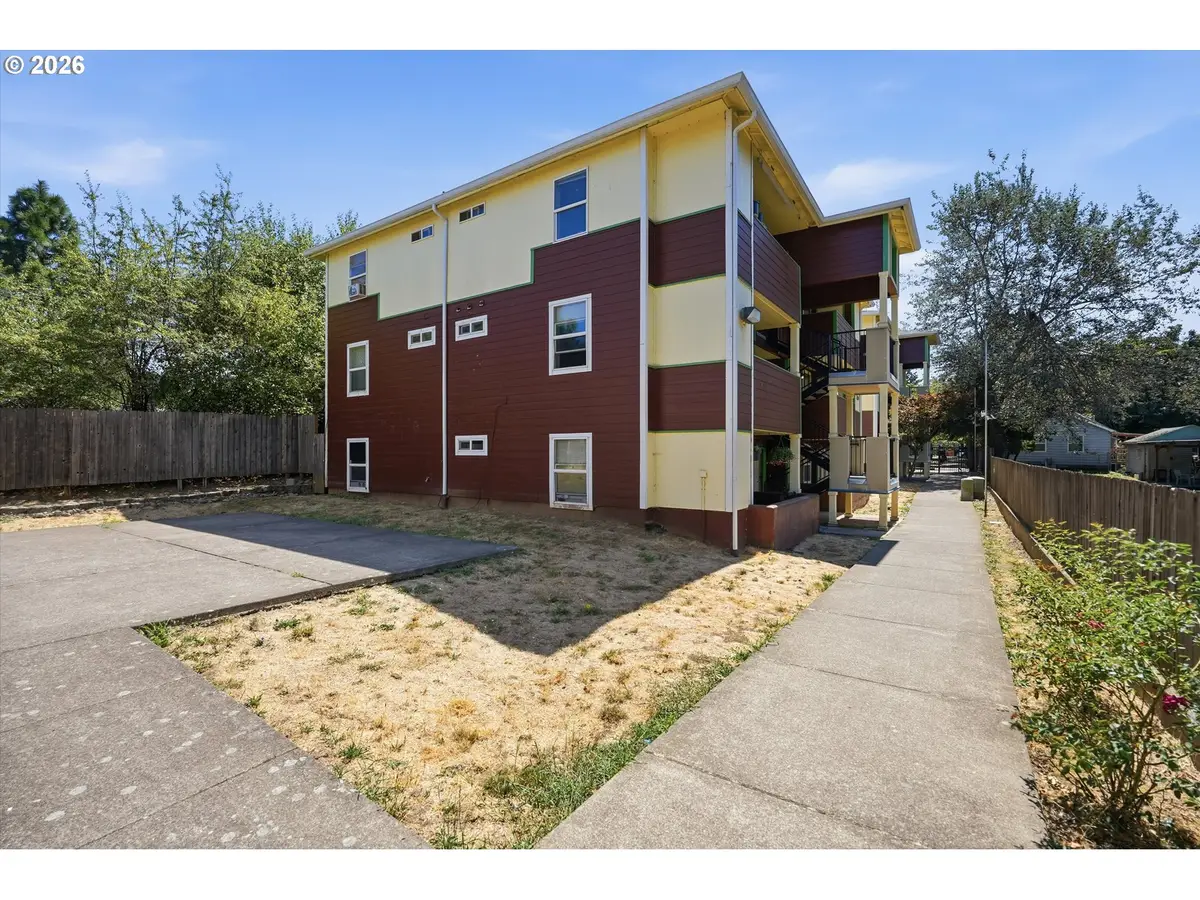 9251 SE Clinton, Portland, OR 97266 - #1
