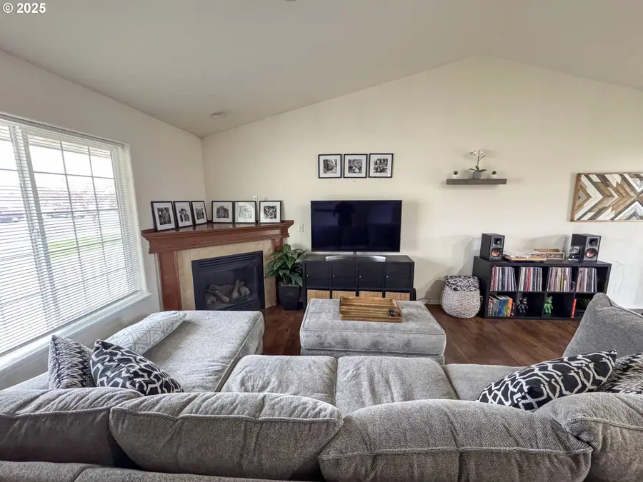 277 Grouse Ct, Hermiston, OR 97838 - Image #3