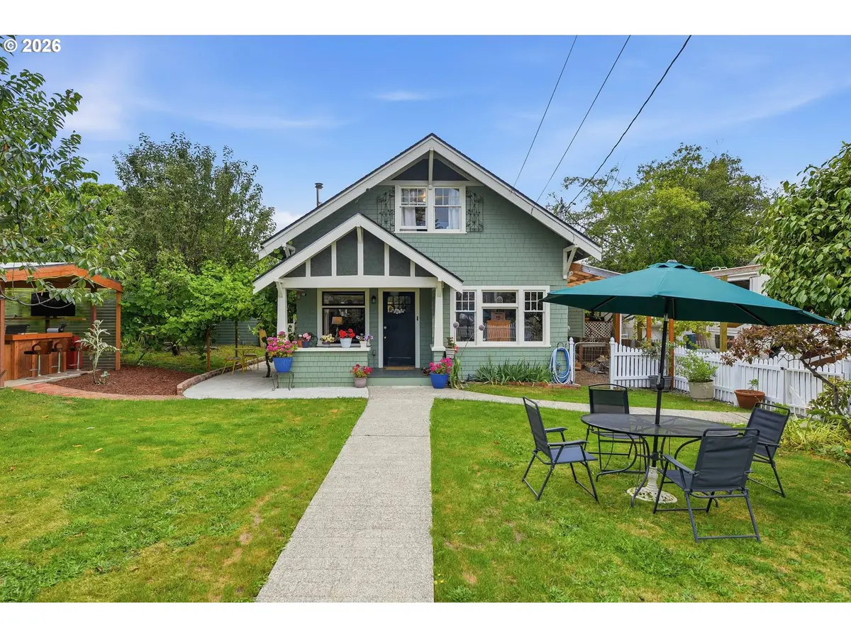63762 Center Rd, Bunker Hill, OR 97420 - #1