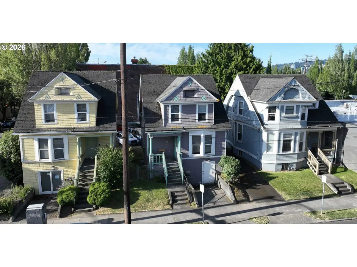 722 NE Couch St, Portland, OR 97232 - #1