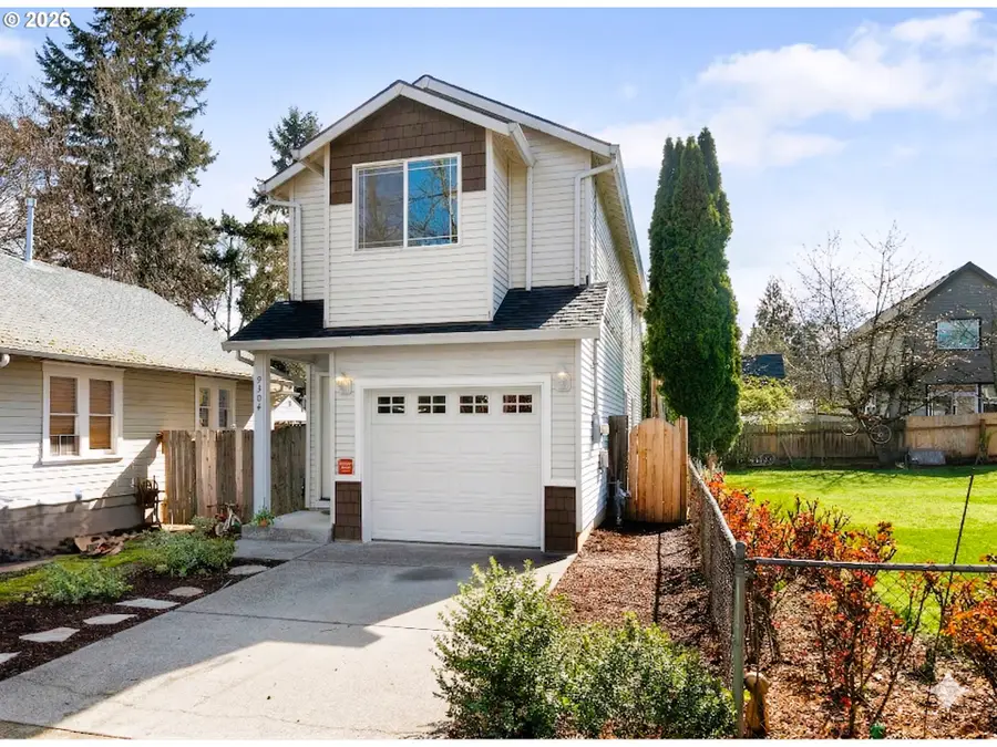 9304 N Richmond Ave, Portland, OR 97203 - #2