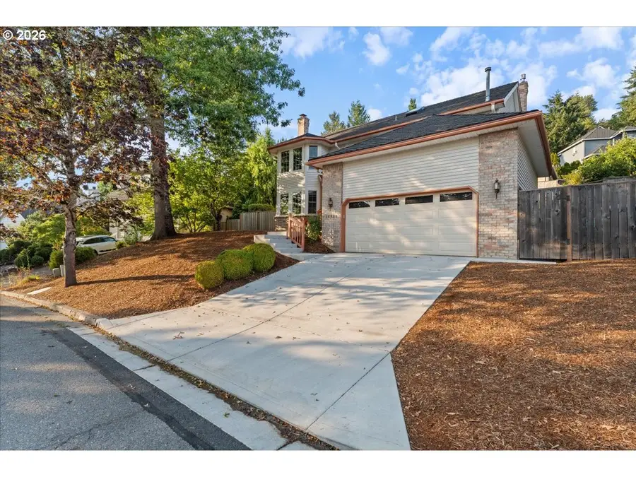 16825 SW Timberland Dr, Beaverton, OR 97007 - #3