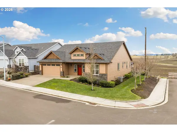 787 E Roosevelt St, Carlton, OR 97111