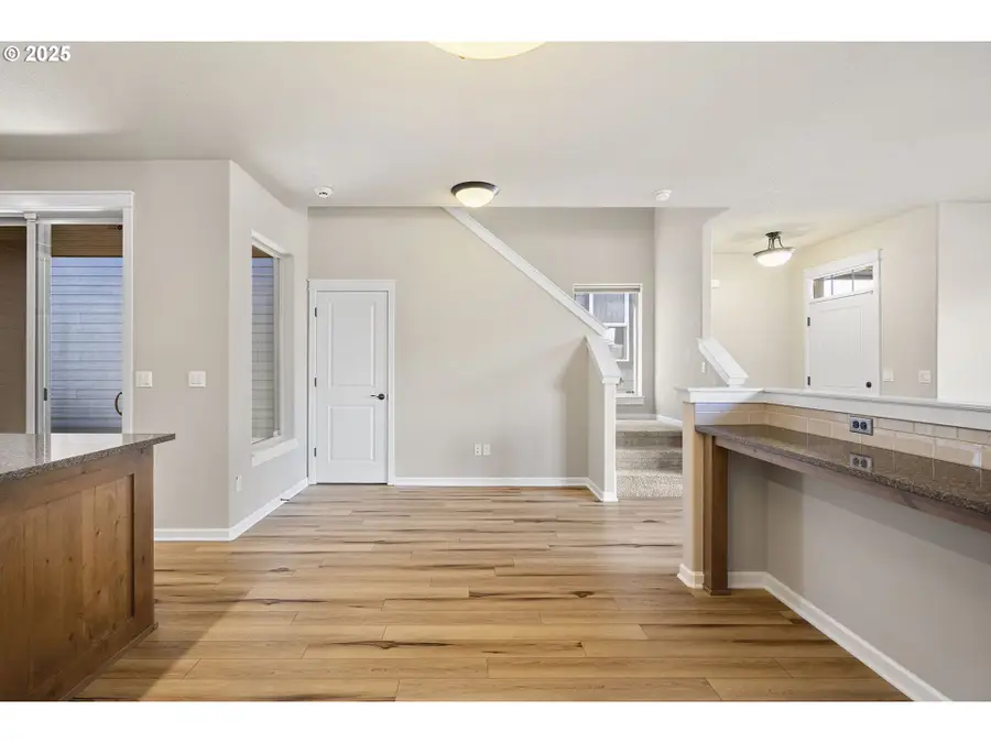 20745 NE Comet Ln, Bend, OR 97701 - Image #3