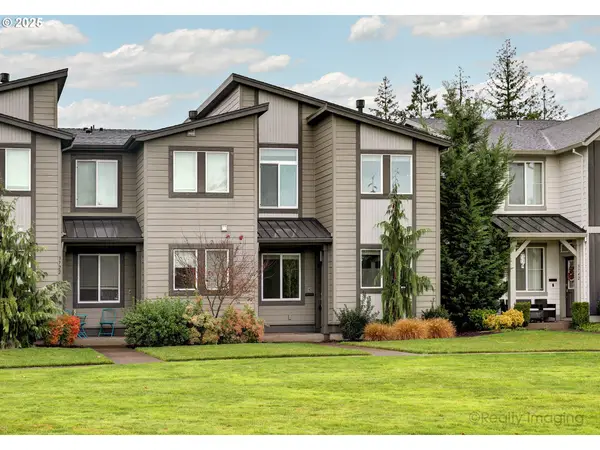 3732 SE Centifolia Ave, Hillsboro, OR 97123