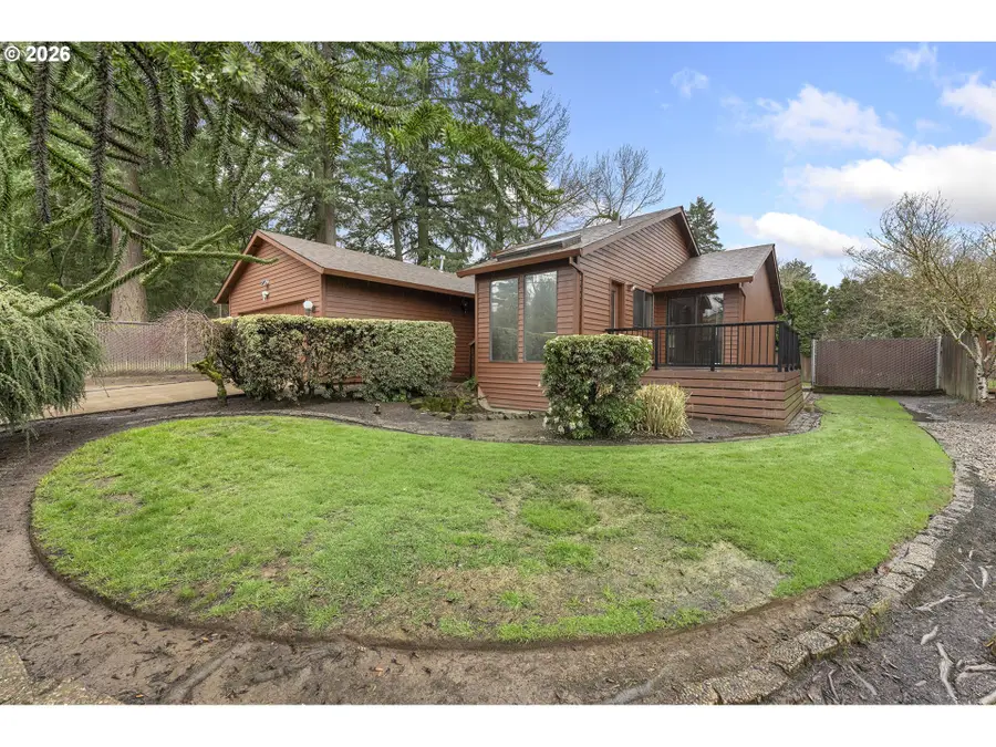 7945 SW Sorrento Rd, Beaverton, OR 97008 - #3