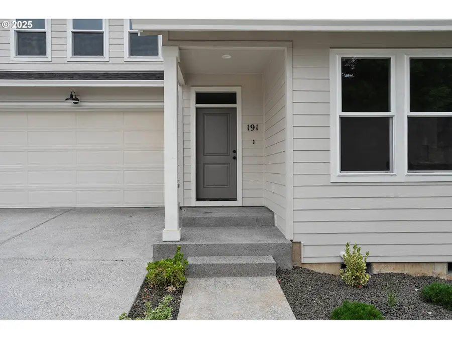 191 SE Acacia Dr, Gresham, OR 97080 - Image #2