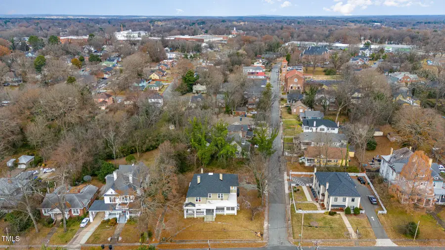 603 W Davis Street, Burlington, NC 27215 - #2