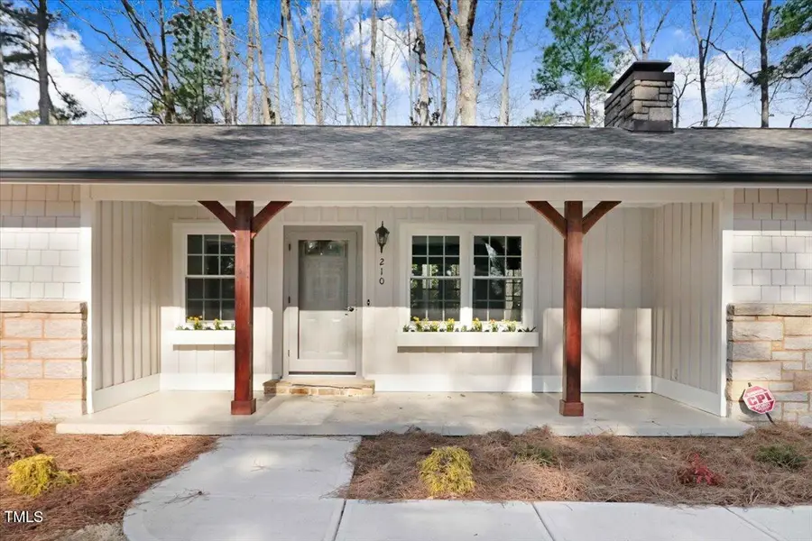 210 S General Lee Avenue, Dunn, NC 28334 - Image #3