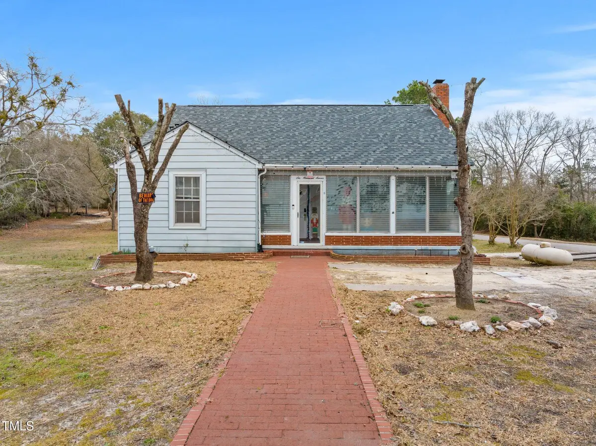 607 Henderson Street, Hamlet, NC 28345 - Image #1