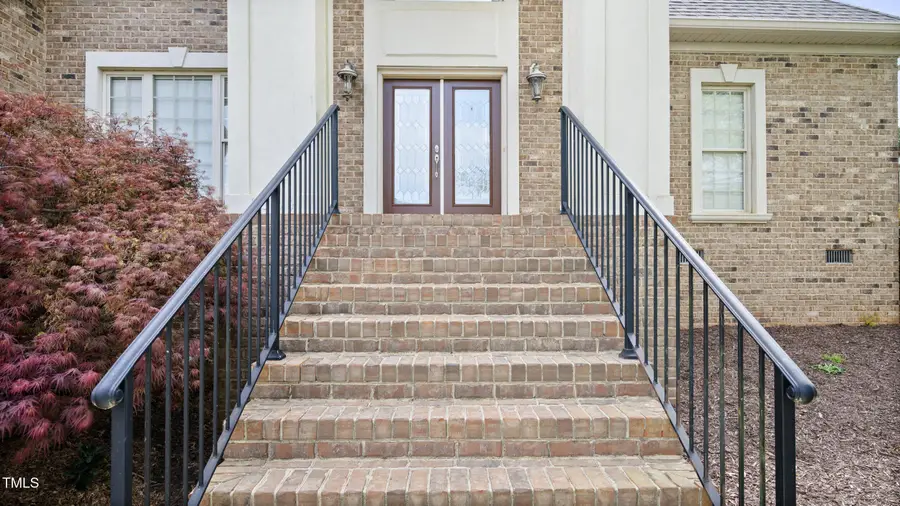 1004 Dunleigh Drive, Burlington, NC 27215 - Image #3