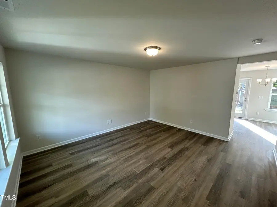 105 W Highland Avenue, Kinston, NC 28501 - Image #3