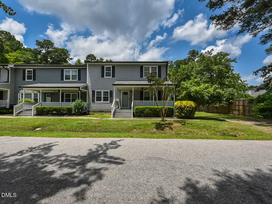 225 Douglas Street, Holly Springs, NC 27540 - Image #3
