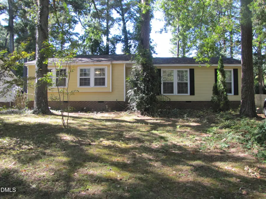 1214 Kimbolton Drive, Cary, NC 27511 - Image #2