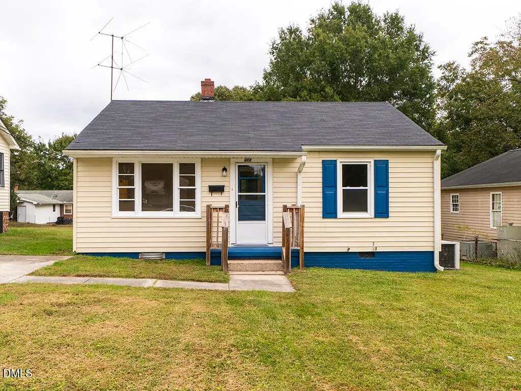 411 Lincoln Street, Burlington, NC 27217 - #1