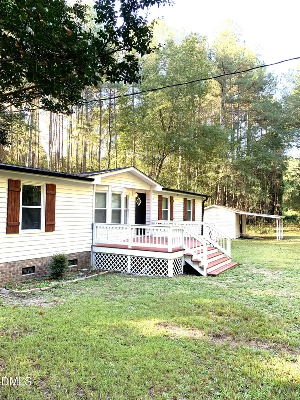 3280 Lakebay Road, Vass, NC 28394
