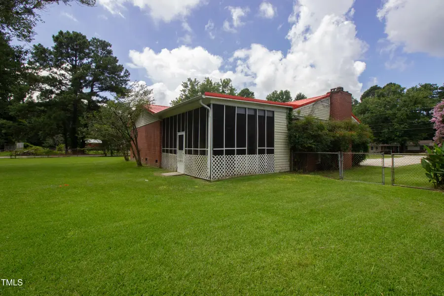 887 71st School Road, Fayetteville, NC 28314 - Image #3