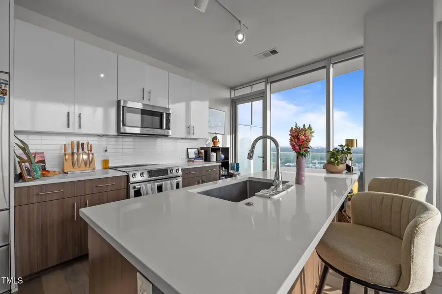 110 N Corcoran Street #2101, Durham, NC 27701 - Image #3