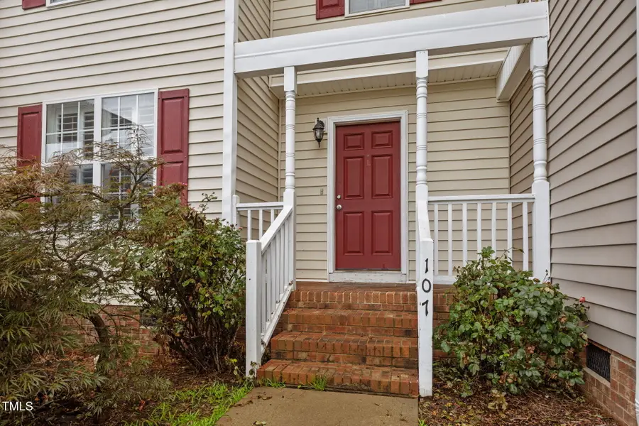 107 Walford Park, Clayton, NC 27520 - Image #3
