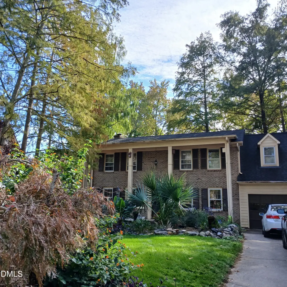 409 Cottonwood Circle, Raleigh, NC 27609 - Image #1