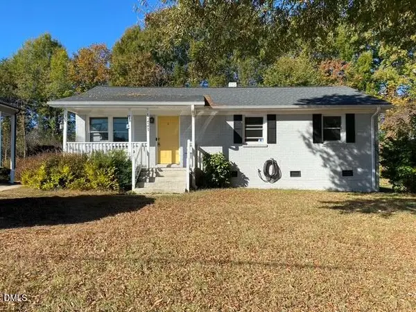 1221 Woodbriar Avenue, Greensboro, NC 27405