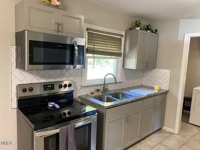 1221 Woodbriar Avenue, Greensboro, NC 27405 - Image #3