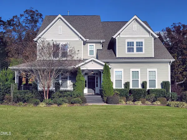 3320 Heathrowe Grove Court, Fuquay Varina, NC 27526