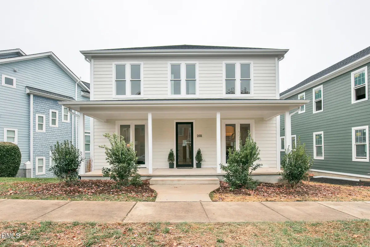 201 E Winmore Avenue, Chapel Hill, NC 27516 - Image #1