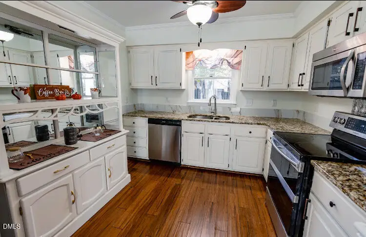 112 Rock Pointe Lane, Cary, NC 27513 - Image #3