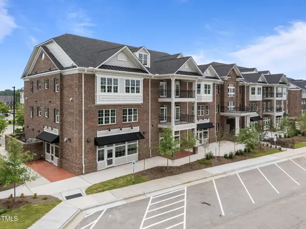 1600 Gathering Park Circle #201, Cary, NC 27519