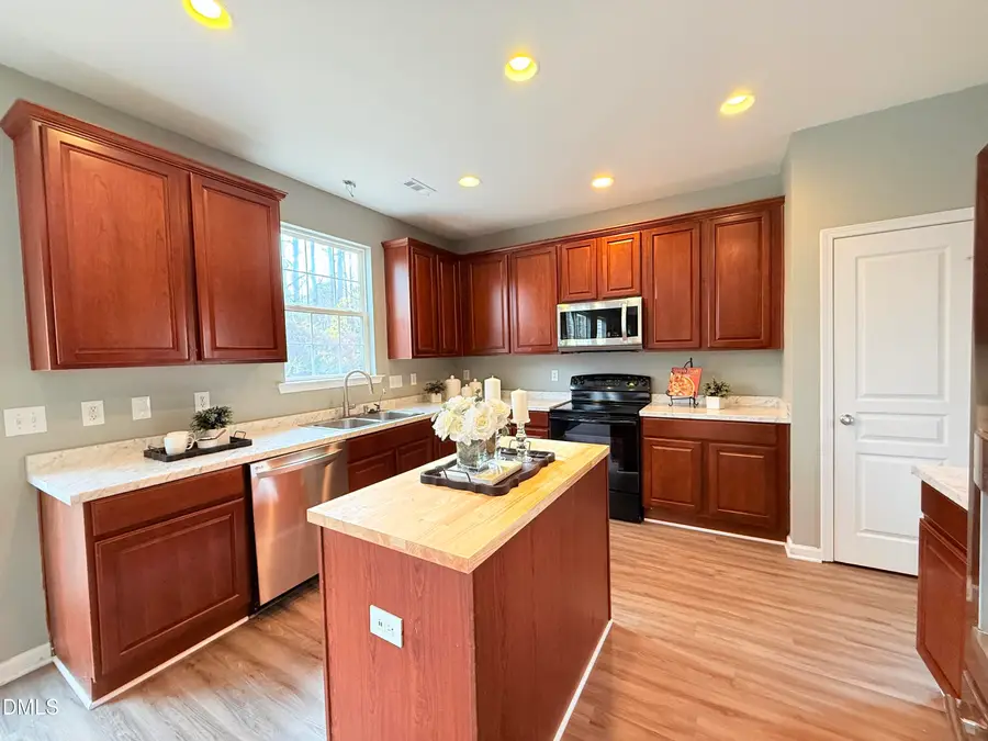 151 Stobhill Lane, Holly Springs, NC 27540 - Image #3