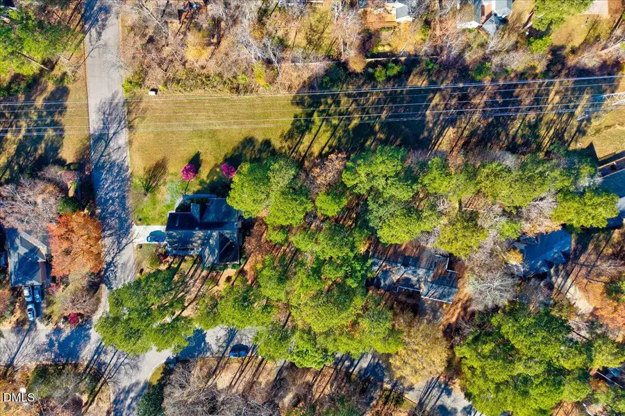 2208 Ridgefield Drive, Chapel Hill, NC 27517 - Image #3