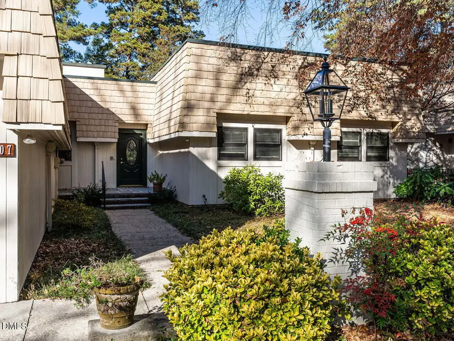 207 Kelso Court, Cary, NC 27511 - Image #2