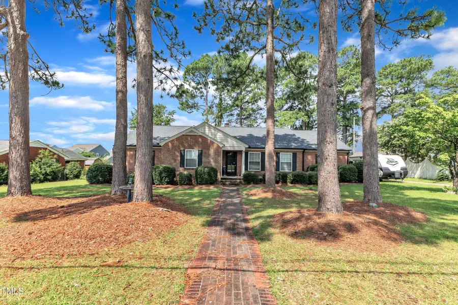 302 S Pine Street, Benson, NC 27504 - Image #2