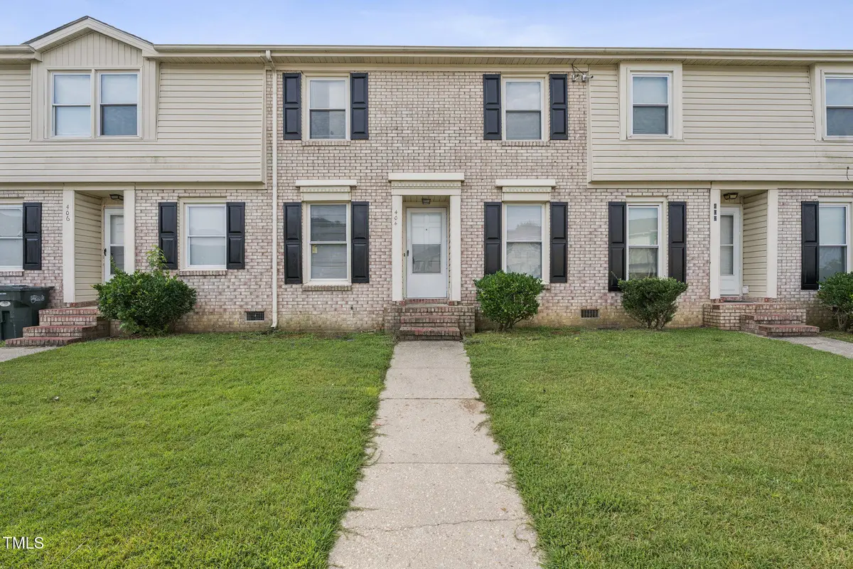 404 Kirkcaldy Court, Fayetteville, NC 28314 - Image #1